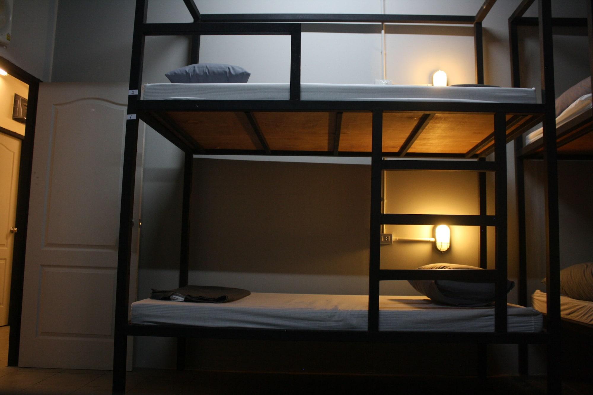 The Mixx Hostel Bangkok Eksteriør billede