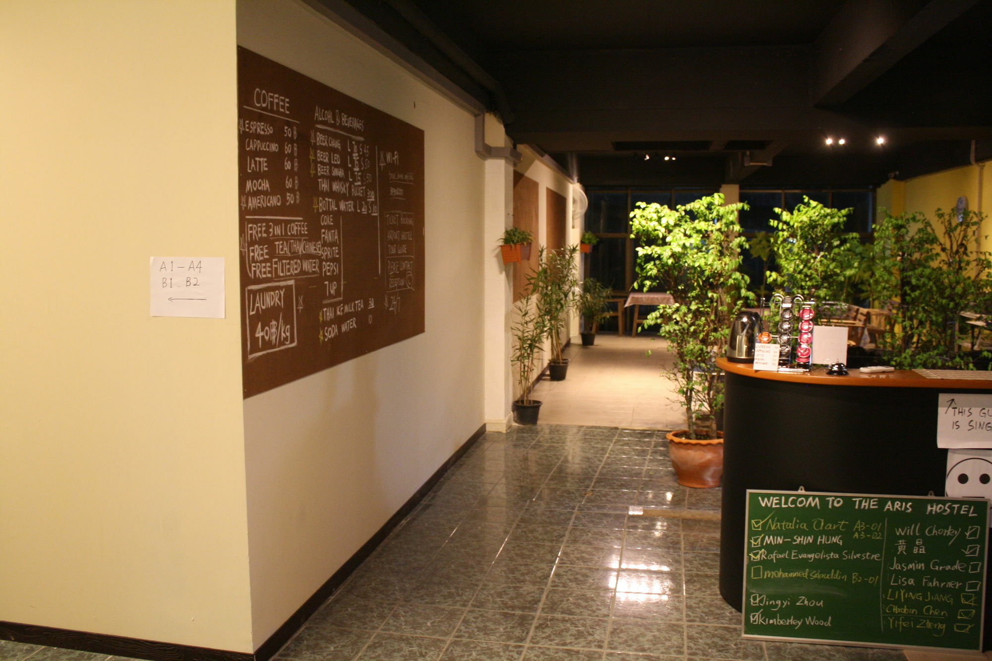 The Mixx Hostel Bangkok Eksteriør billede